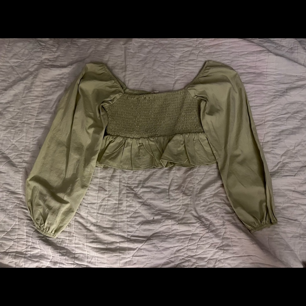 CROPPED PACSUN LIGHT GREEN PUFFED SLEEVE BLOUSE